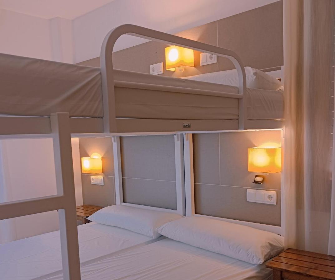 קומבארו Albergue Hostel Nuestra Senora Del Camino מראה חיצוני תמונה